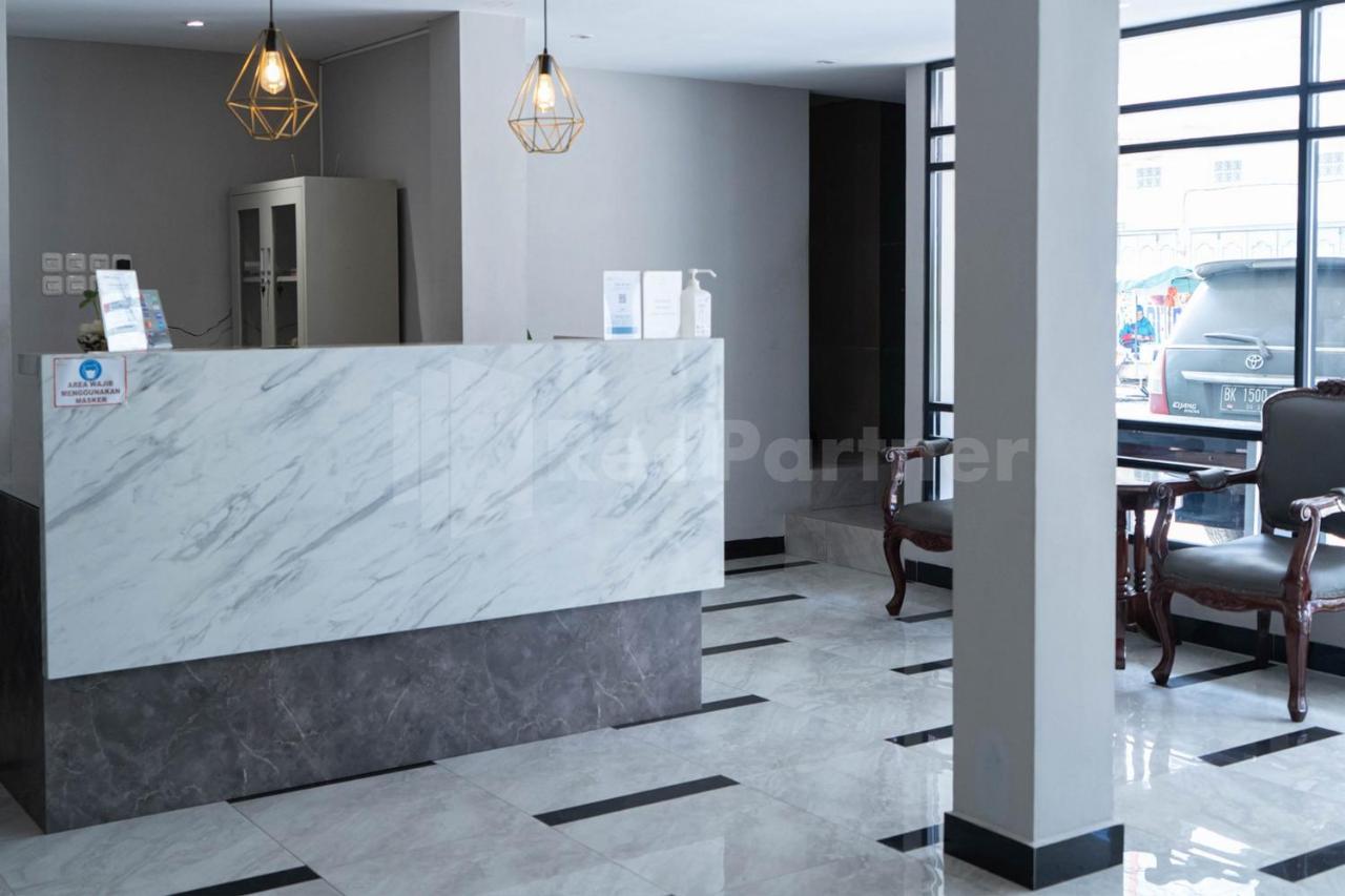 New Gentala Mitra Reddoorz 2* Medan